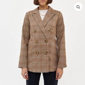Classic Tan Plaid Women's Blazer